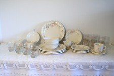 PFALTZGRAFF TEA ROSE USA STONEWARE 28 Piece Set 7 Pc Place Setting Service for 4