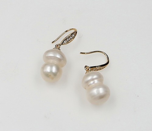 13x19mm baroque white keshi reborn peanut pearl dangle earrings - Picture 5 of 6
