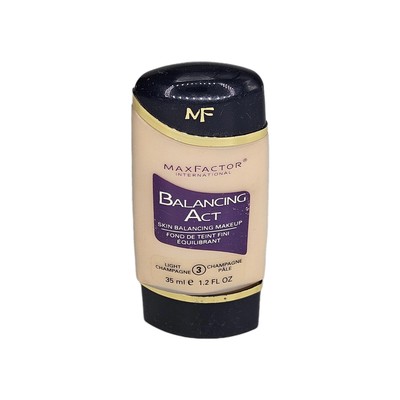 Max Factor Balancing Act- Skin Balancing Makeup #3- Light Champagne