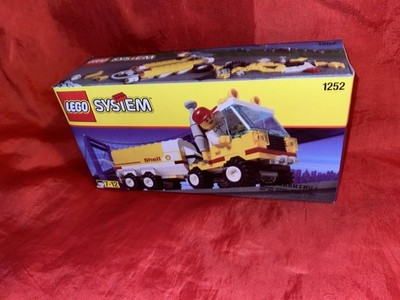 Lego TOWN 1252 Shell Tanker Truck Set Legoland Vintage City System