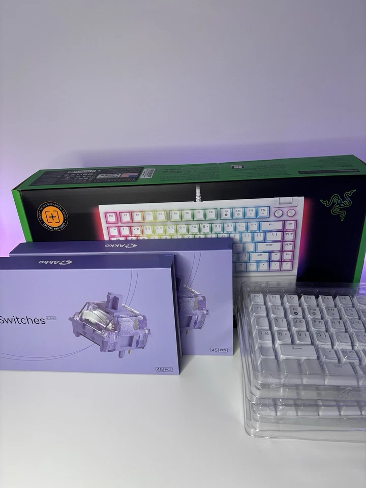 Razer BlackWidow V4 75% Wired Gaming Mercury Keyboard Tactile - Orange Switch 🐍 - Image 2 of 4