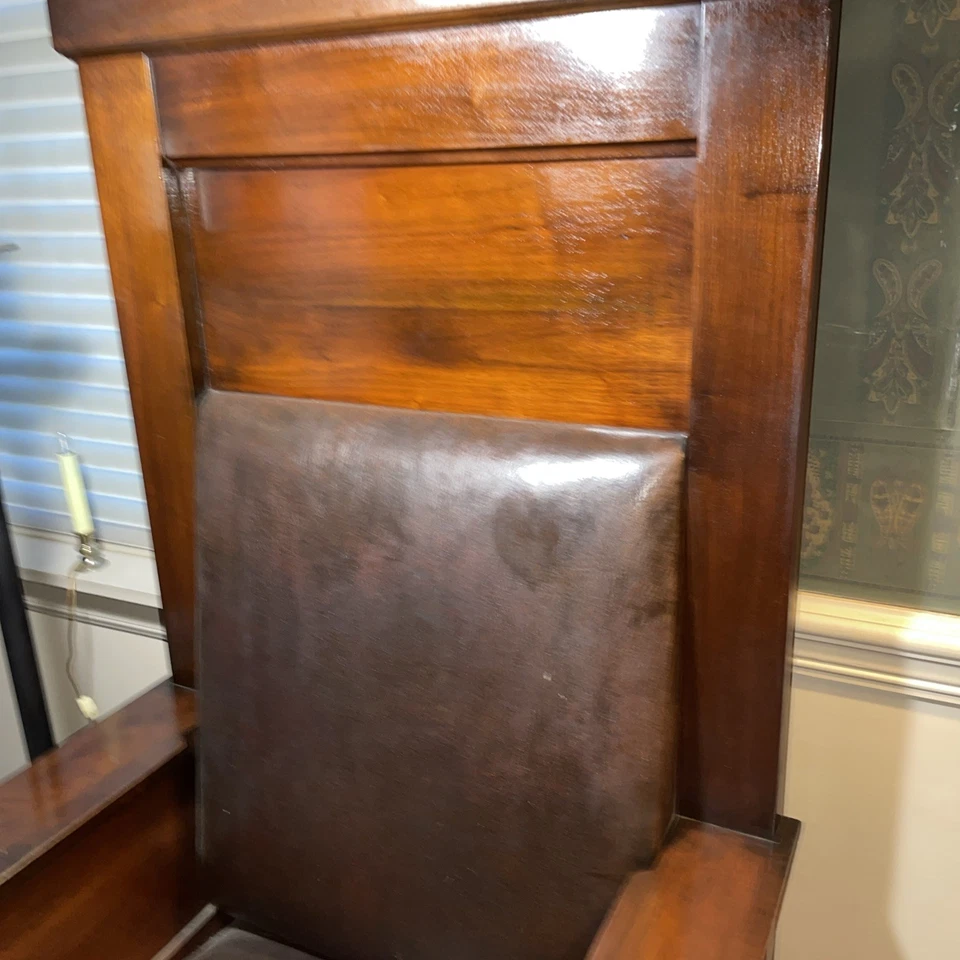 Silla antigua de madera de templo masónico Lg - muy buena Foto 3 de 4