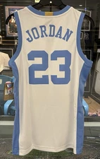 Michael Jordan North Carolina Tar Heels Alumni #23 Jersey Size S - NWT!