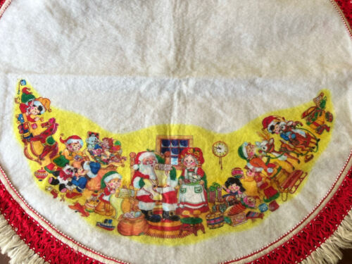 Vintage Christmas Felt Tree Skirt or Tablecloth  SANTA And Family - Picture 1 of 7