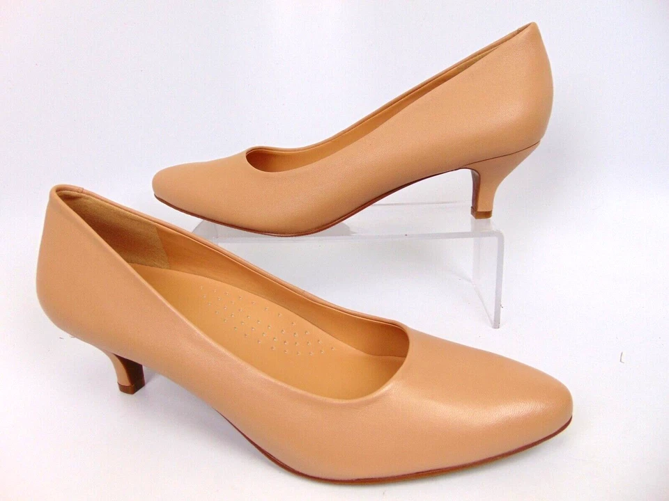 NEW! Trotters Kiera Heels Pumps Dress Shoes Women's Size 9.0 N AA, Nude Leather - Image 2 of 4