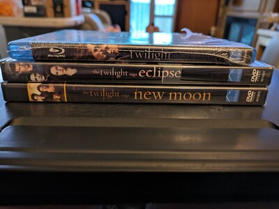 BRAND NEW - SEALED - Twilight - Eclipse - New Moon - 3 Movies - 1 Blu-ray, 2 DVD