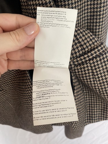 Hugo Boss Cashmere Houndstooth Suit with Faux Leather Lapel - Picture 11 of 12