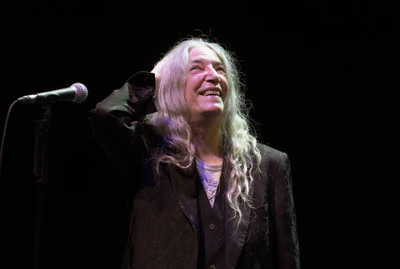 Patti Smith performs at Royal Albert Hall on October 04, 2021 in Londo- Photo-11