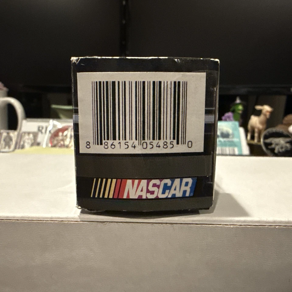 Action Racing Collectables Tony Stewart #14 Mobil 1 Negro 2013 SS LE Foto 2 de 4