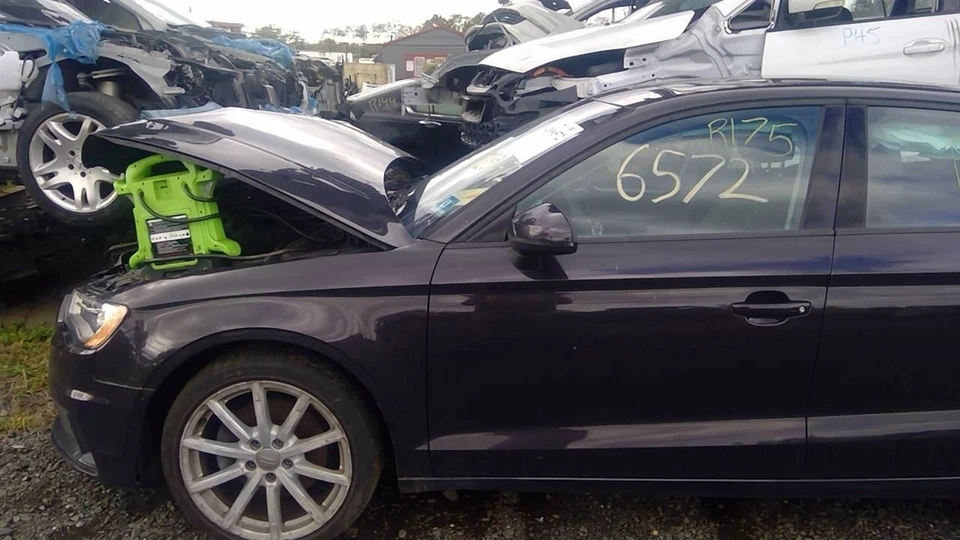 Driver Left Quarter Glass Chrome Moulding Fits 15-20 AUDI S3 1104071 Foto 2 de 4