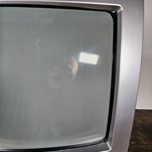 Toshiba Model MD13Q42 CRT 13" TV/DVD Combo Retro Gaming TV mit Handbuch ohne Fernbedienung - Bild 4 von 24