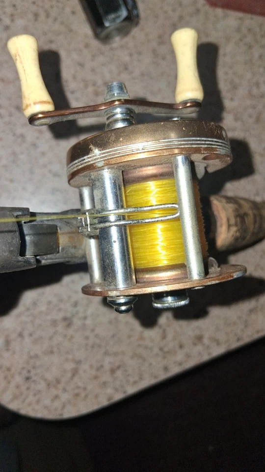 Carrete HEDDON “Pro Weight Pal” Modelo 25 BAIT CASTING HECHO POR BRONSON ¡Muy Limpio!! Foto 2 de 4