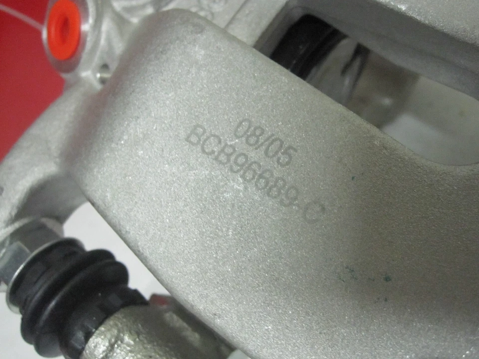 2x Rear Brake Caliper w/ Bracket for Volvo S60 XC60 S60 Cross Country 2010-2018 - Image 3 of 4