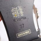 Foto 11 di 16