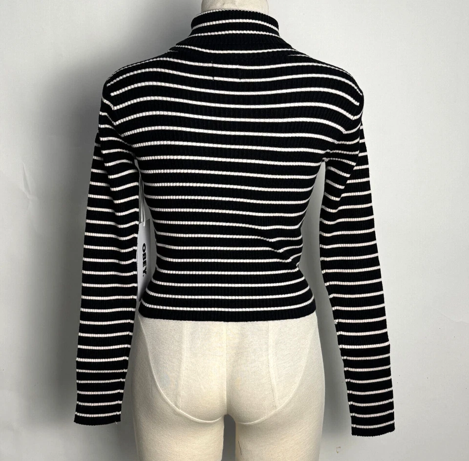 Suéter feminino Obey gola alta Elise preto/branco tamanho M novo com etiquetas Shepard Fairey - Imagem 2 de 4