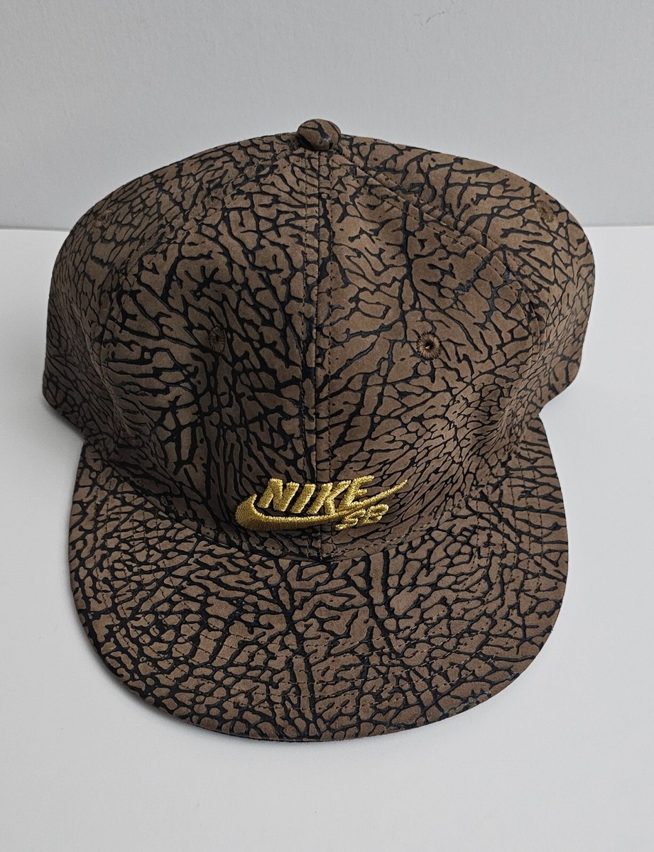 nike elephant print leather