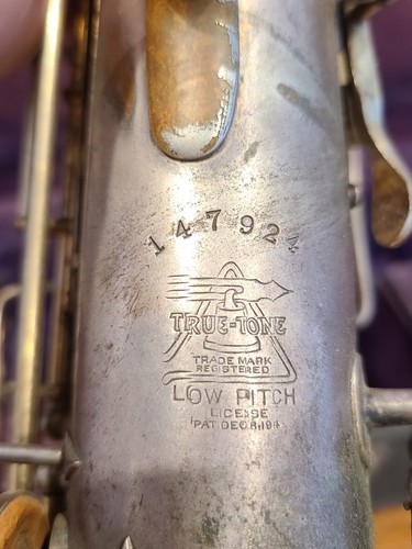 Buescher Silver Plated True Tone Alto Saxophone - Picture 4 of 14