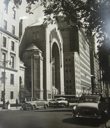 Vintage New York City Foto Kirche Skyline Straßenszene Gebäude Taxis 1940-50er