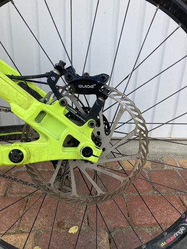 Knolly Downhillbike - Wie Neu - Bild 4 von 9