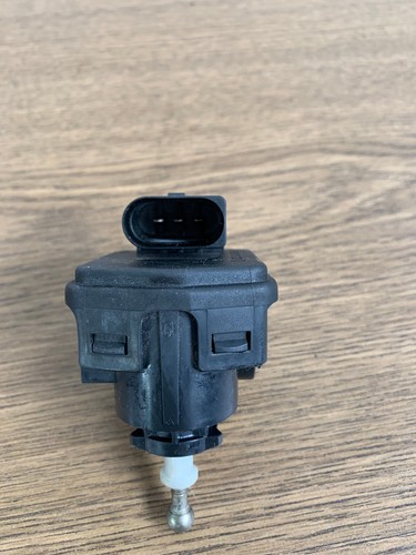 Stellmotor Scheinwerfer Audi A3 8L A4 B5 A6 4B 4B0941295 **A-050