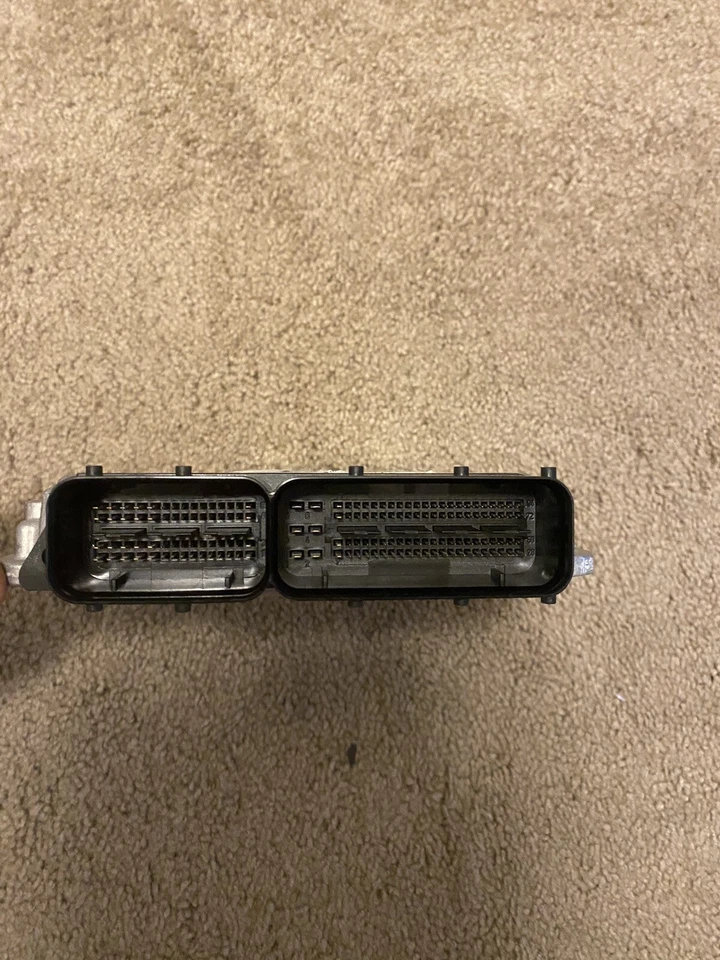 AUDI A6 QUATTRO 2010-2011 4,2 L - ECU/ECM/módulo de control del motor 4F1910560R Foto 4 de 4