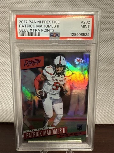 2017 Panini Prestige - Rookie Patrick Mahomes II #232 Xtra Points Blue (RC)