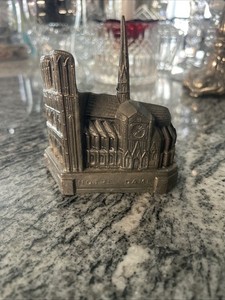 VINTAGE — Note Dame Miniature Metal Souvenir 