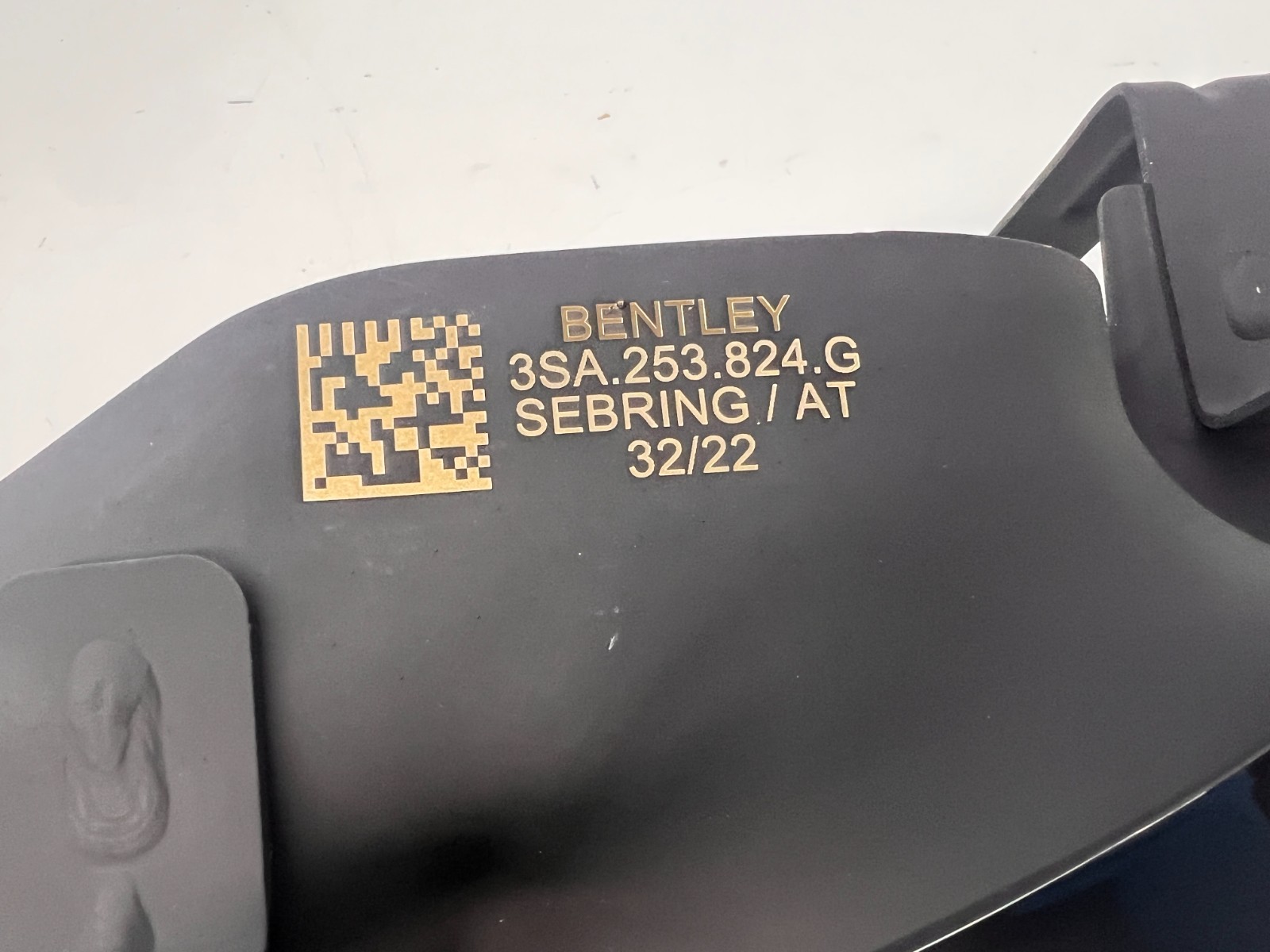 BENTLEY NEW CONTINENTAL TRIM FOR EXHAUST TAIL PIPE OEM 3SA253824G 2019-2024