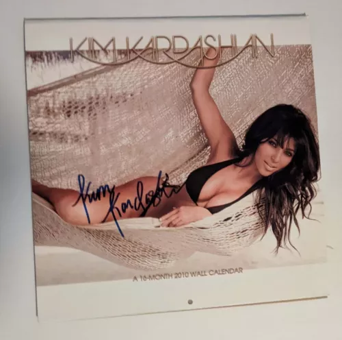 PROOF PIC - NEW/SIGNED Kim Kardashian autographed 16-month Calendar 2010 