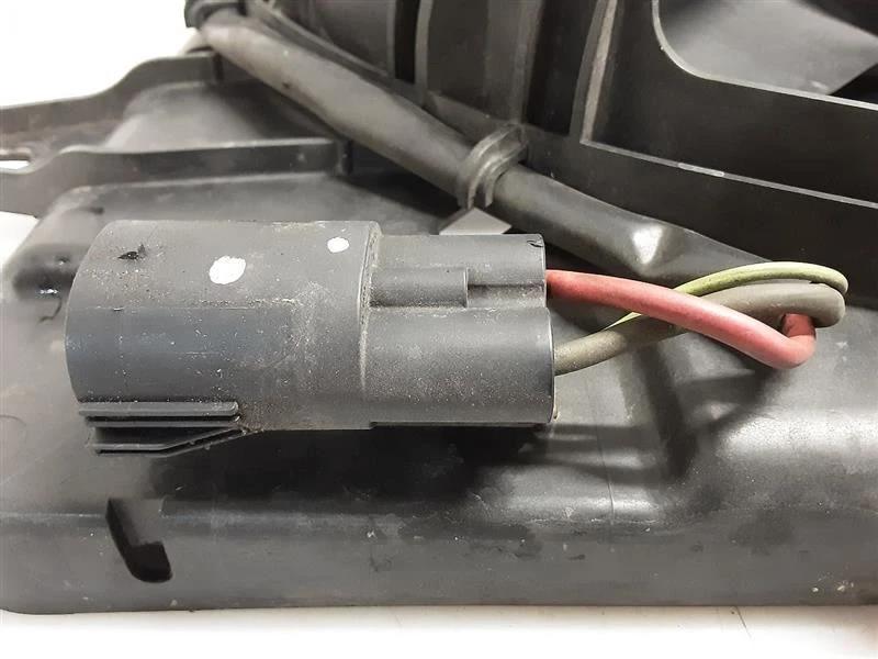 Jeep JK Wrangler OEM Electric Engine Cooling Fan Motor w Shroud 2012-2017 146884 - Image 4 of 4