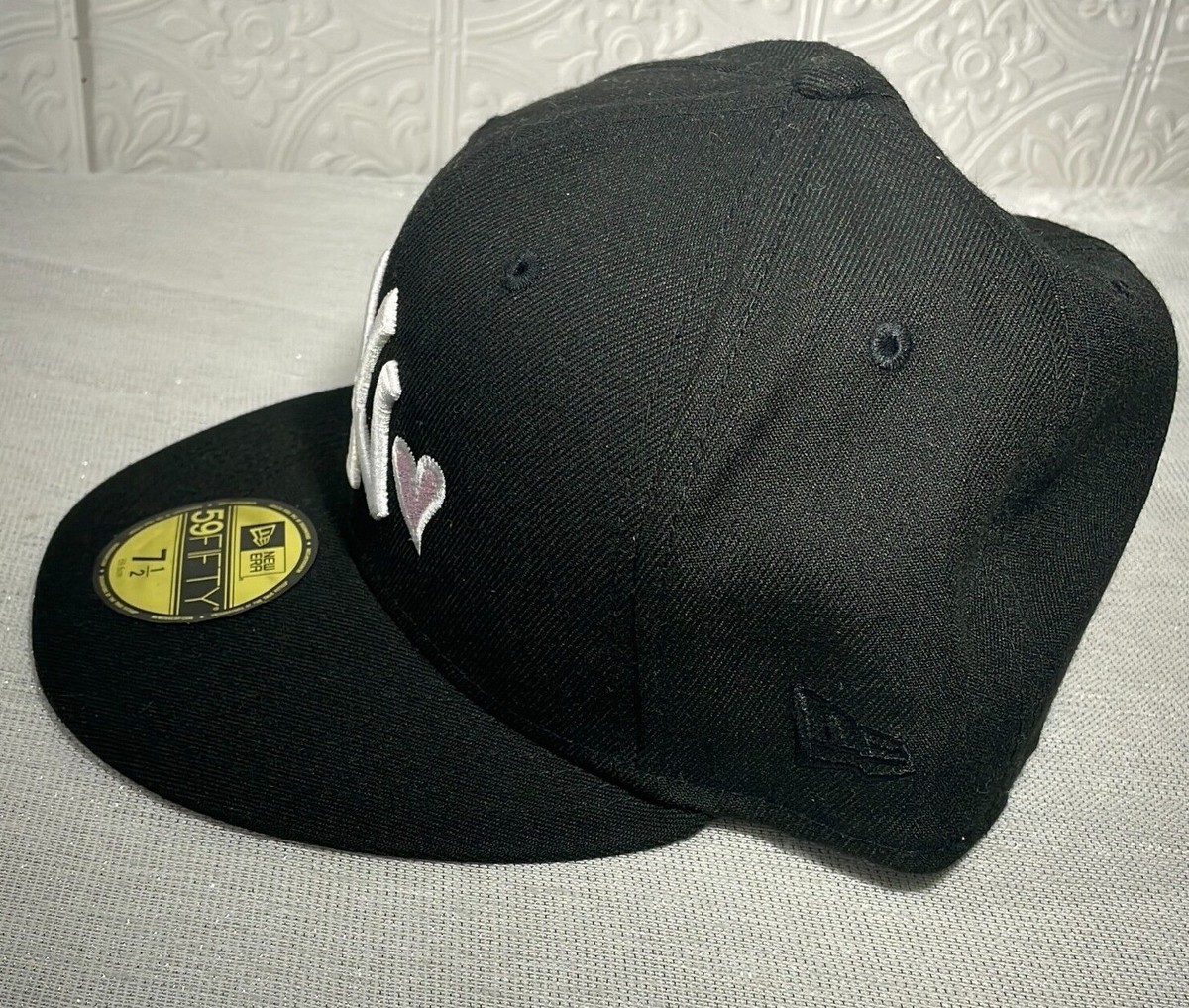 New Era NY Yankees Black Love Of The Game Pink Undervisor