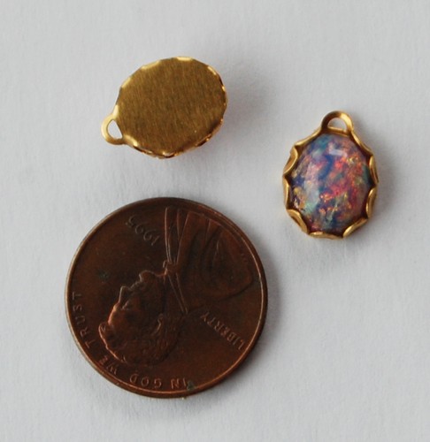 VINTAGE GLASS FAUX OPAL 4 OVAL PENDANT BEADS • 10x8mm • FIRE OPALS - Picture 3 of 3