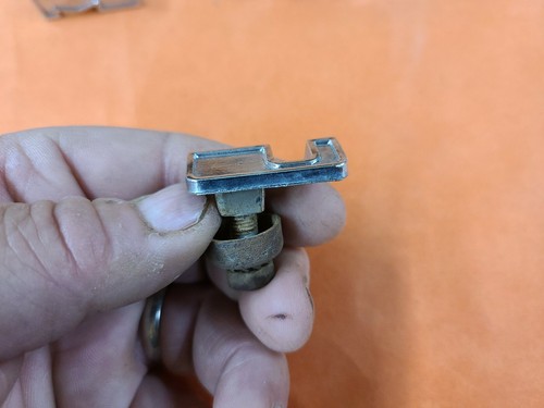 1956 Mercury Bumper emblem Letter U Front 56 OEM FOMOCO - 第 7/12 張圖片