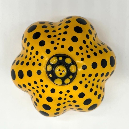 Yayoi Kusama Pumpkin Paperweight Object Sculpture Yellow 5.5-7 Japan - Picture 5 of 5