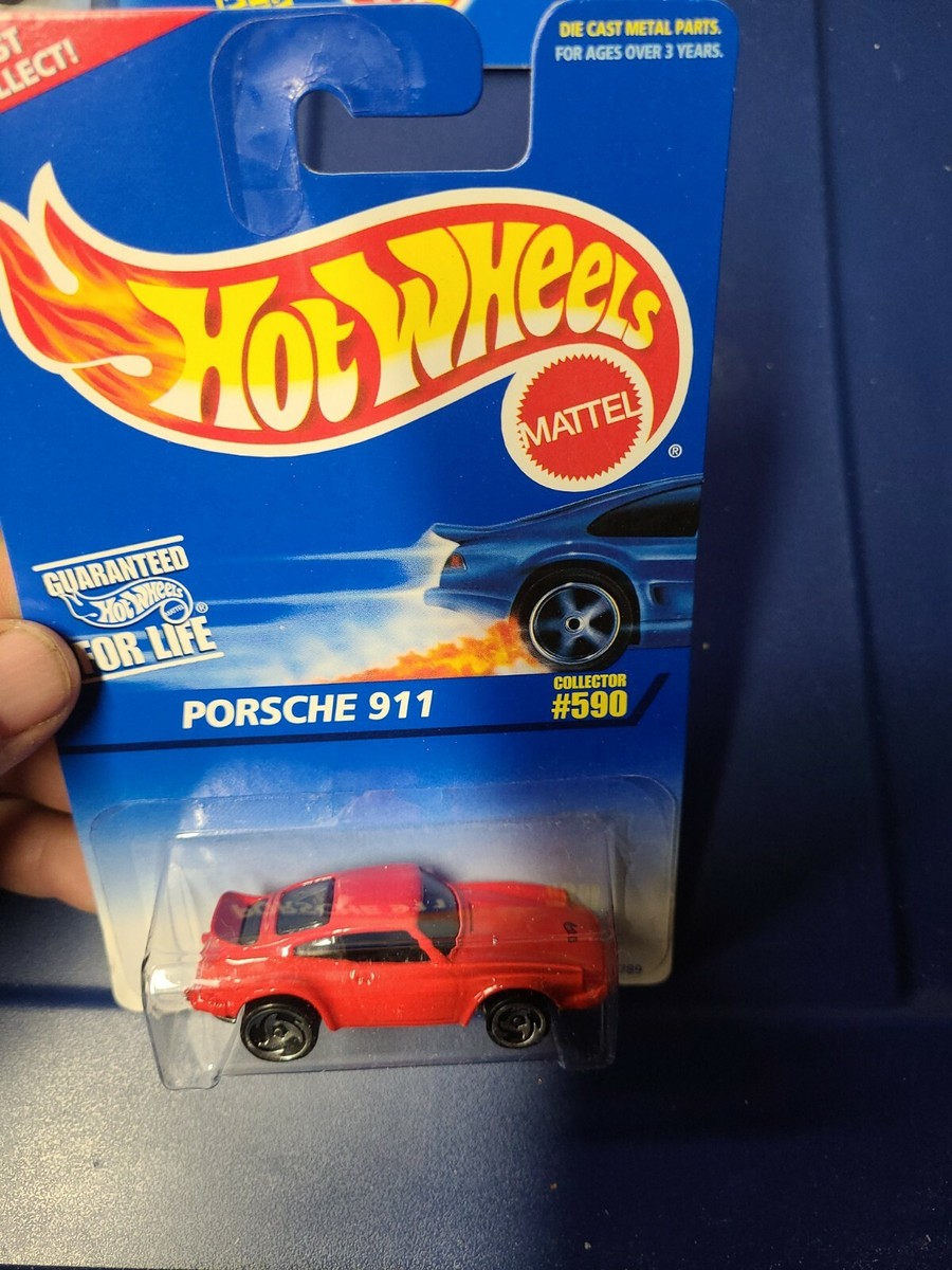 1995 Hot Wheels Blue/White Card #590 PORSCHE 911 Red w/Lg-Sm