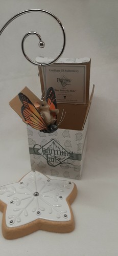 Charming Tails "Tiny Butterfly Ride" Ornament used with box - 第 1/2 張圖片
