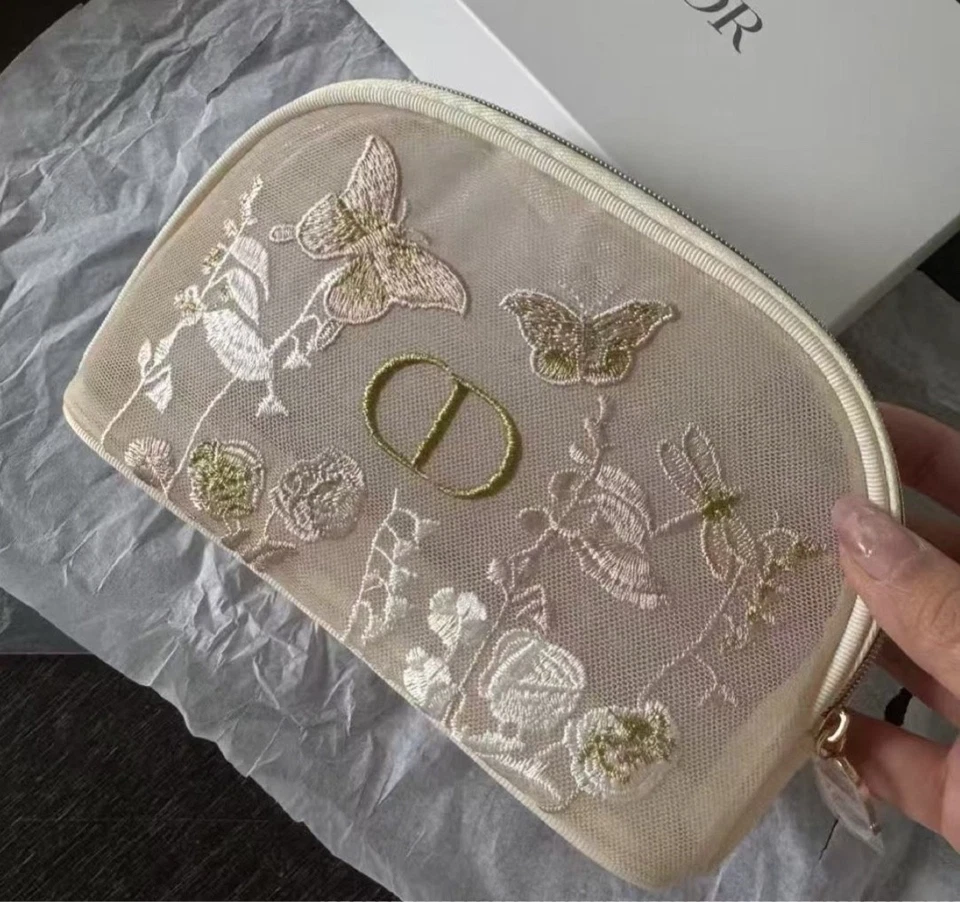 2025 Mesh Kosmetiktasche mit Buchstaben und Schmetterlingsstickerei (Limited Edition)