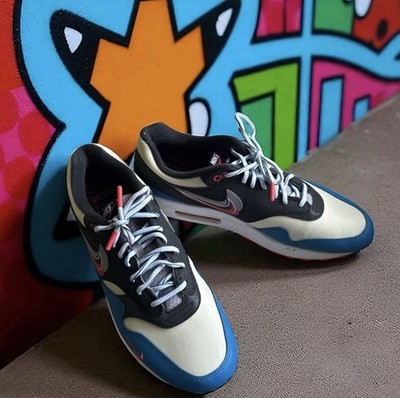 Nike Air Max 1 Black White Blue Pink Lace Up Low Top Colorblock Sneakers