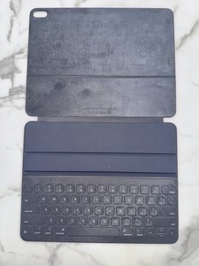 Smart Keyboard Folio iPad Air 5 | eBay