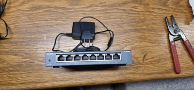 TP-Link TL-SG108 8-Port 10/100/1000 Gigabit Ethernet Desktop Switch
