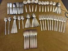 SERVICE FOR 8+ International Stainless GARDEN MANOR SATIN FINISH IS CO - 78 Pcs