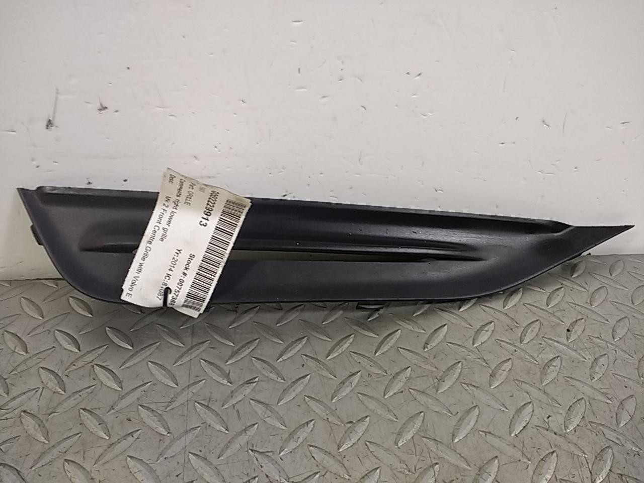 2014 Volvo S60 Saloon Front Right Lower Grille OS Drivers Side