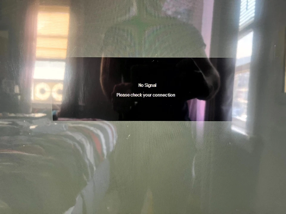 LG 32MP58HQ-P 32" Full HD IPS Monitor (2018) – HDMI & VGA Inputs, Works Great - Image 4 of 4