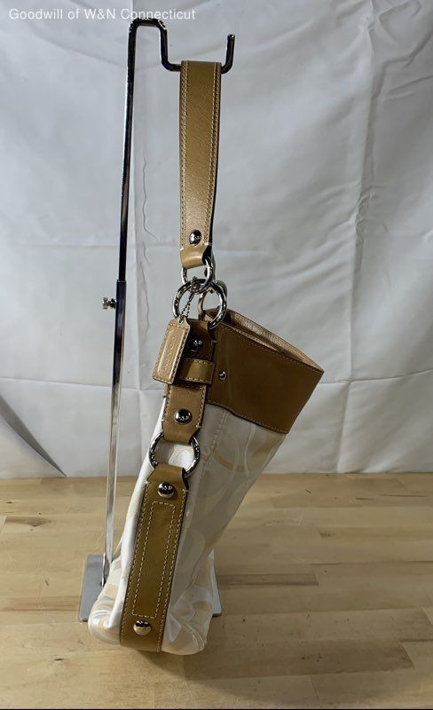 Authenticated Coach Women's Beige Basic - image 3