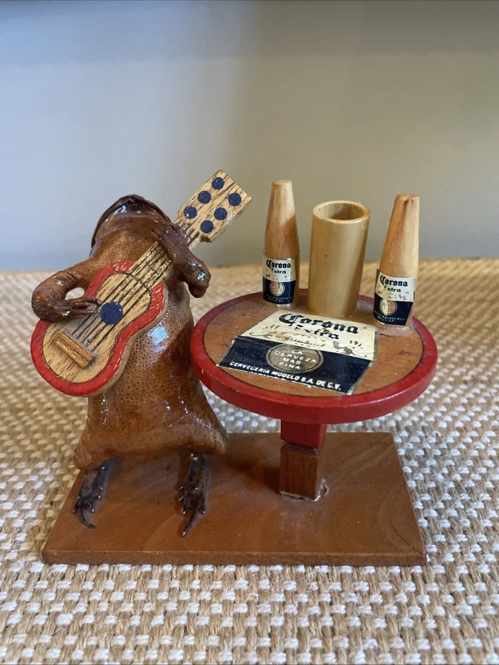 VINTAGE TAXIDERMY FROG 4" PLAYING GUITAR CORONA BAR PEN-TOOTHPICK HOLDER PICS - Image 2 of 4