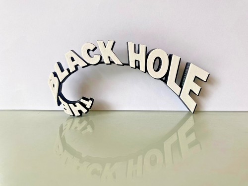 The Black Hole 1979 Logo Sci-fi Adventure Scientist Kate McCrae USS Cygnus TBH - 第 1/4 張圖片