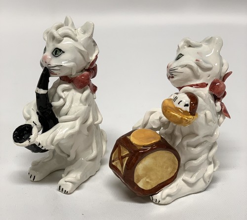 Vintage Italian Pottery Spaghetti Cat Figurines Playing Instruments 3.5”h - Picture 4 of 6
