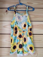 NWOT Girls Summer Sunflower Floral Outfit/Jumper/Romper - Size Medium - GRT1