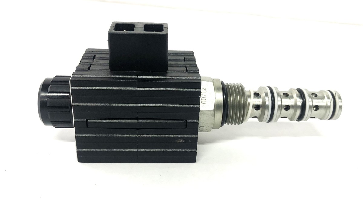 Command Controls Corp 4 Way 24DC Solenoid Valve EMDV-1164-24DT NOS