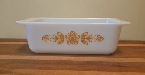VINTAGE PYREX BUTTERFLY GOLD  BREAD LOAF PAN BAKING DISH  #913 EUC